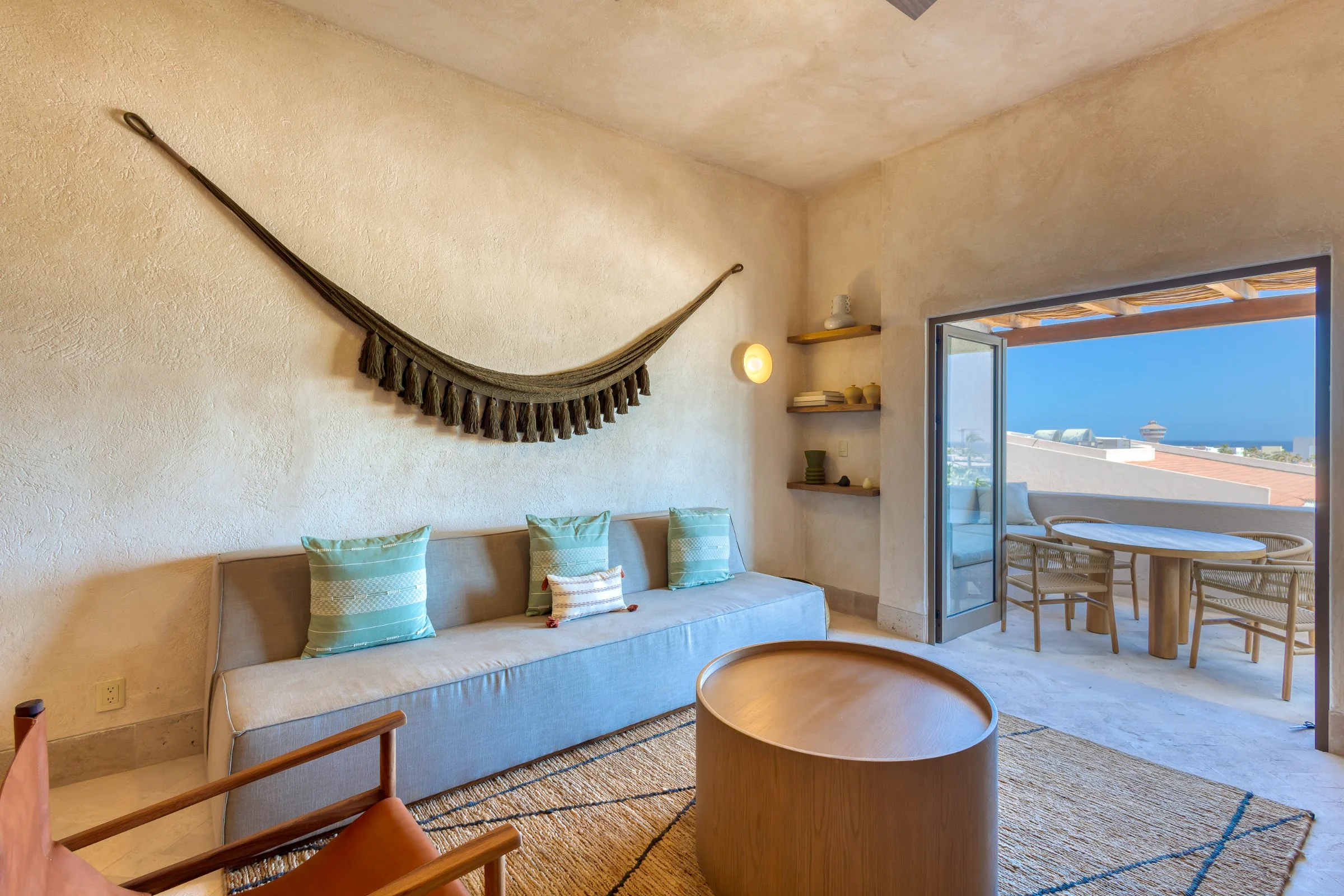 Living room with arched doorway